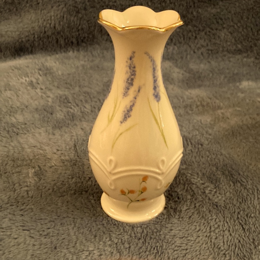 NEW-Lenox tear drop bud vase